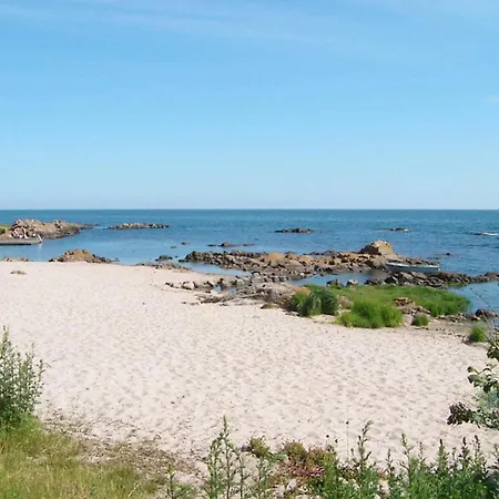 Idyllic In - By Traum